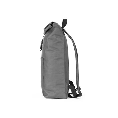 Sac à dos gris vu de côté