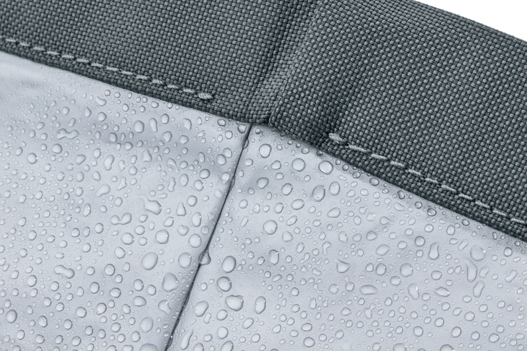Tissu déperlant avec gouttes d’eau visibles