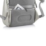 Sac à dos gris avec poche et tablette