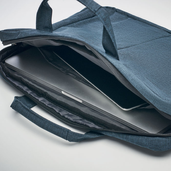 Sac d’ordinateur portable bleu ouvert avec laptop