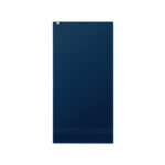 Serviette de bain bleu marine pliée verticalement