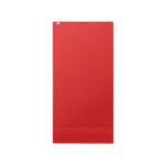 Serviette de bain rouge pliée à plat