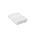 Serviette blanche pliée en coton doux