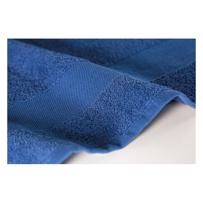 Serviette de bain bleue en coton doux