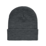 Bonnet gris foncé en tricot plié