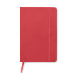 Carnet rouge à élastique fermé