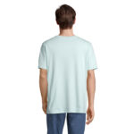 Homme portant un t-shirt blanc vu de dos