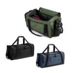 Sacs de sport vert, noir et bleu