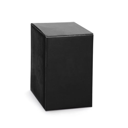 Boîte rectangulaire noire en carton fermé