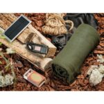 Kit de survie avec couverture et lampe solaire