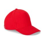 Casquette rouge simple sur fond blanc