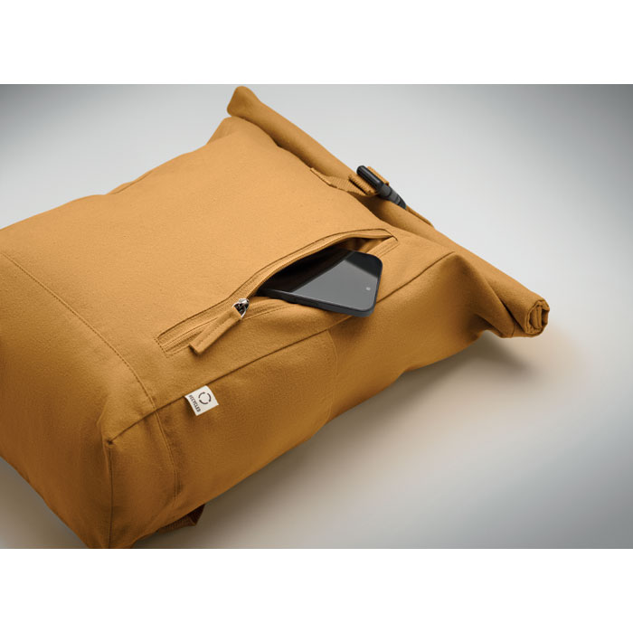 Sac à dos beige avec poche zippée ouverte