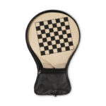 Raquette avec motif d’échiquier noir et blanc