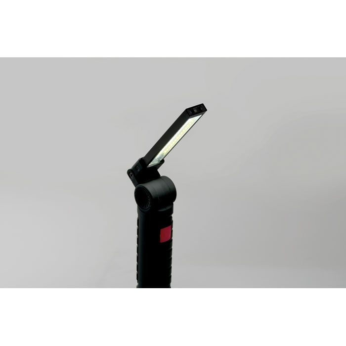 Lampe de poche LED pliable noire allumée