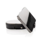 Cendrier métallique portable ouvert sur fond blanc