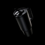 Tasse isotherme noire avec couvercle et anse