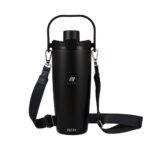 Gourde noire avec sangle réglable
