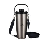 Gourde isotherme en acier avec sangle noire