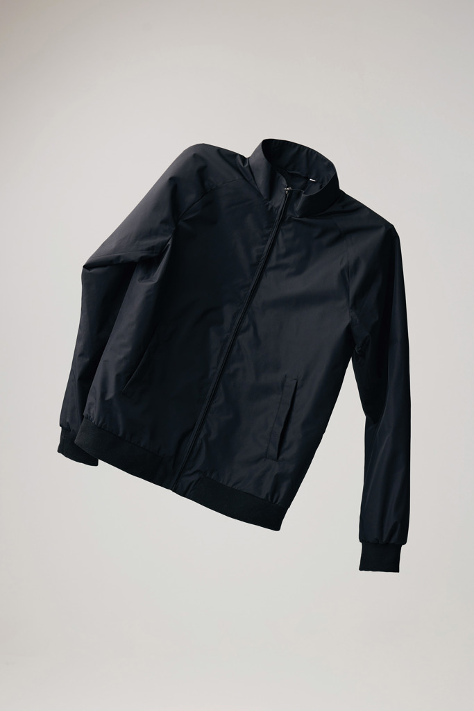 Veste noire zippée à manches longues