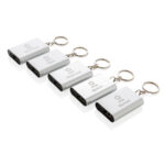 Clés USB argentées personnalisées avec prénoms gravés
