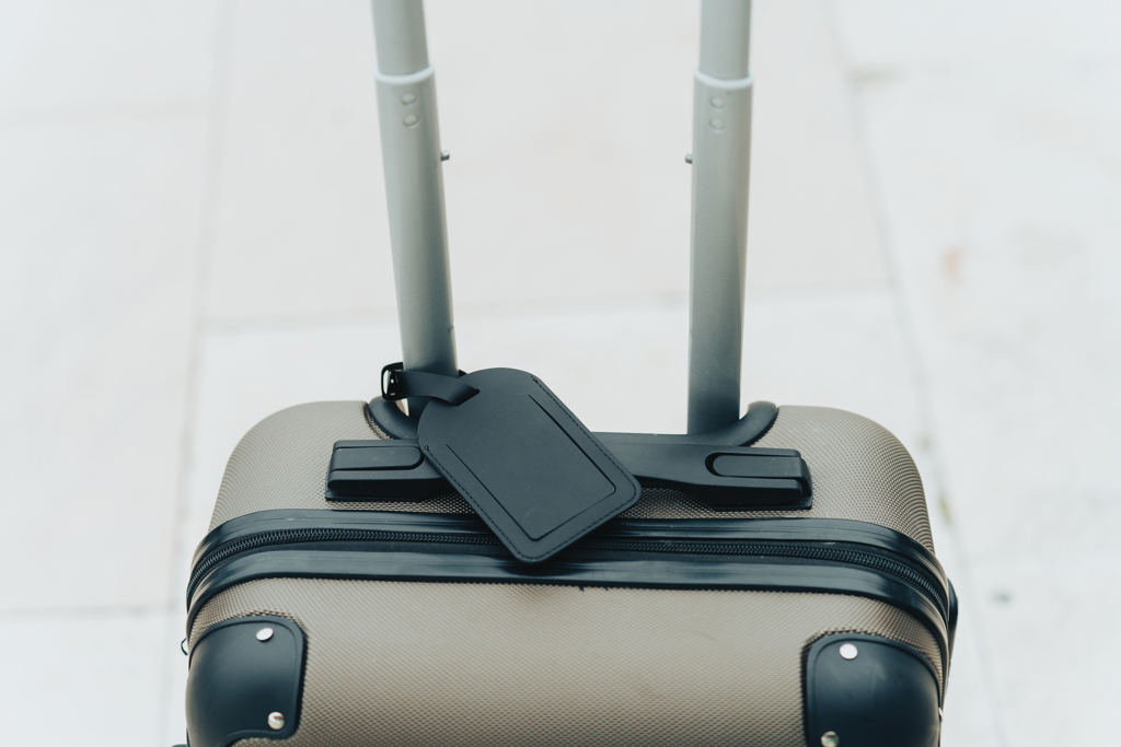 Étiquette à bagages avec géolocalisation globefind dual rcs