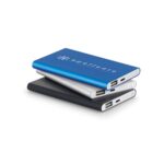 Trois batteries externes fines empilées