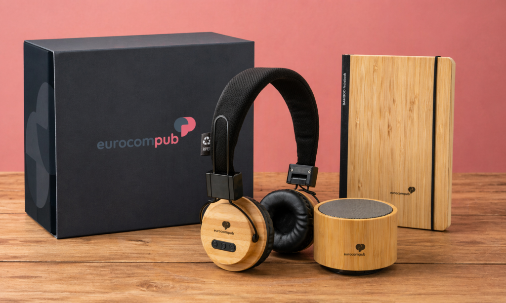 Casque, enceinte et carnet en bambou personnalisés