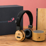 Casque, enceinte et carnet en bambou personnalisés