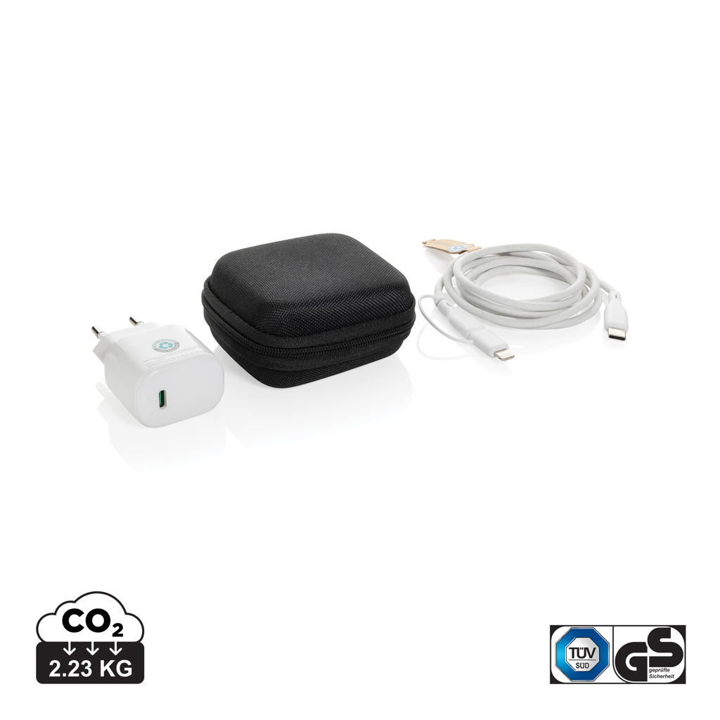 Chargeur USB-C, câble et étui noir compact