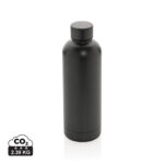 Bouteille réutilisable noire mate sur fond blanc