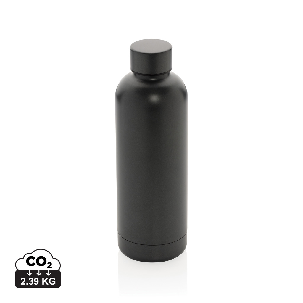 Bouteille réutilisable noire mate sur fond blanc