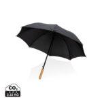 Parapluie noir ouvert avec manche en bois
