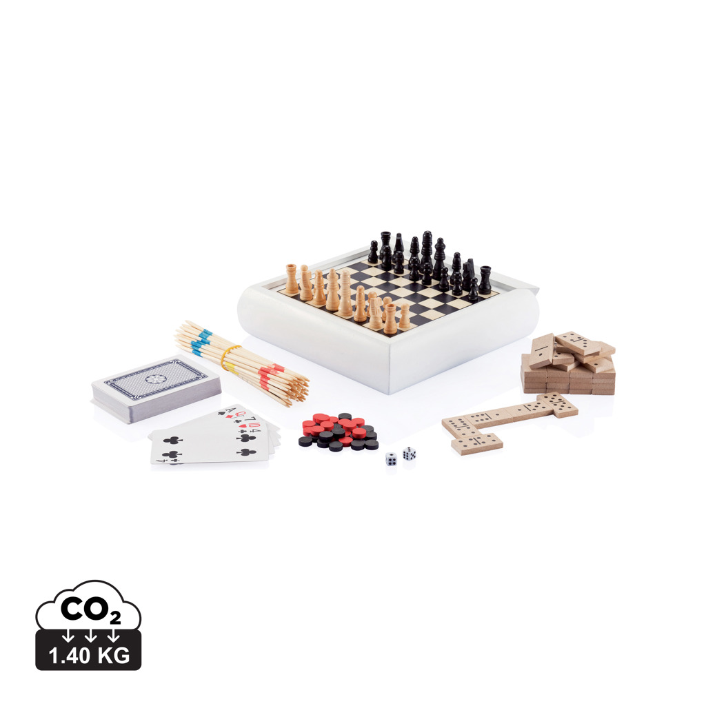 Jeux de société : échecs, dominos, cartes