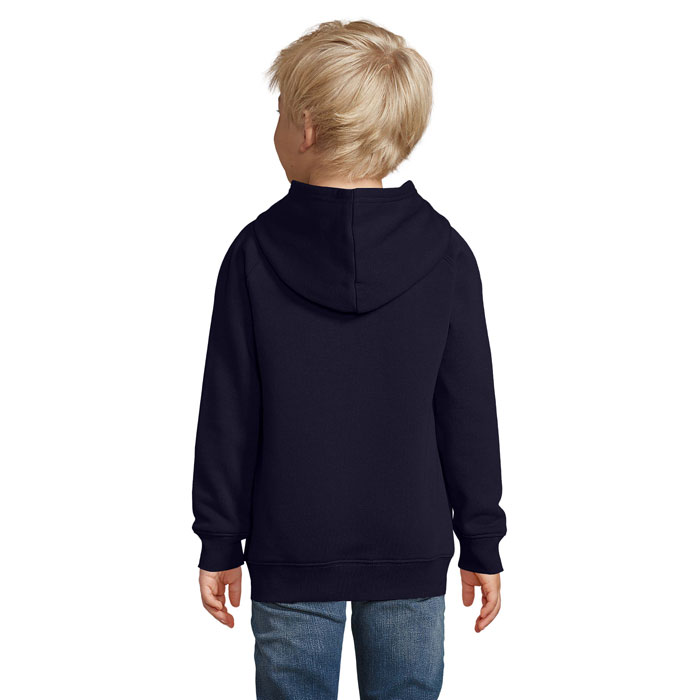 Enfant de dos portant sweat à capuche bleu marine