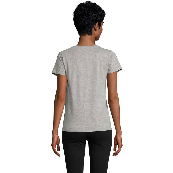 Dos d’un t-shirt gris uni porté
