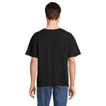 Homme de dos portant t-shirt noir uni