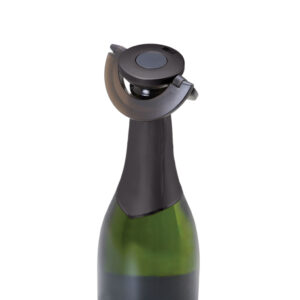 Bouchon hermétique sur bouteille de champagne verte