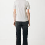 Vue arrière femme t-shirt gris jean noir
