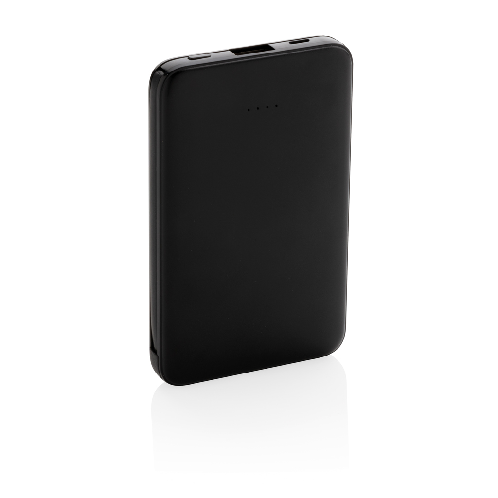 Batterie externe noire portable sur fond blanc