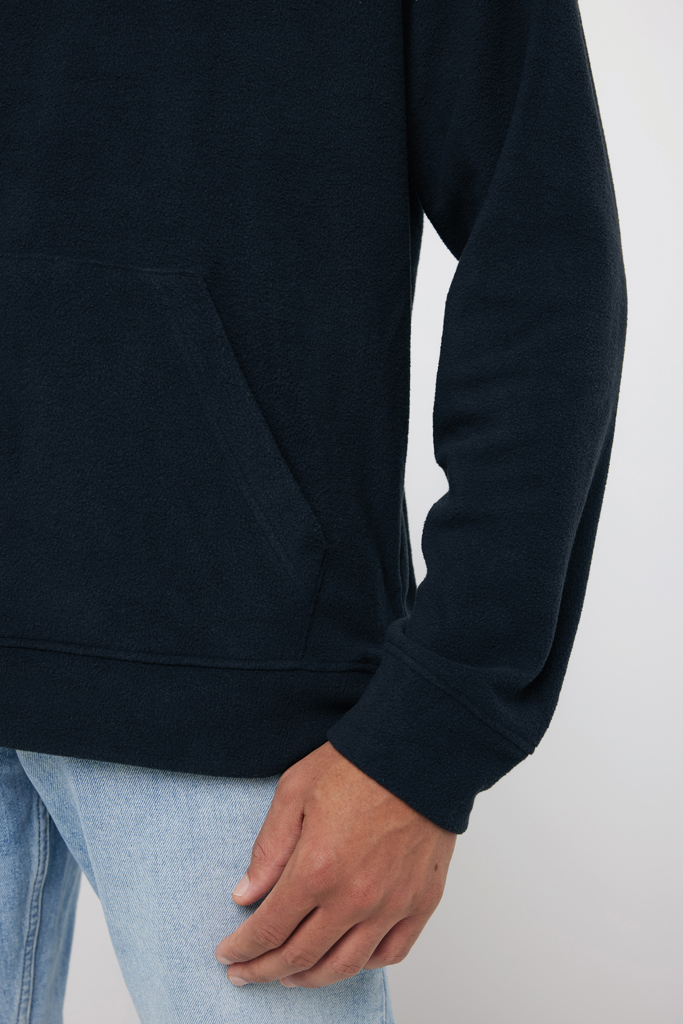 Sweat à capuche bleu marine avec jean clair