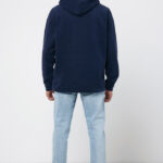 Homme de dos en sweat à capuche bleu